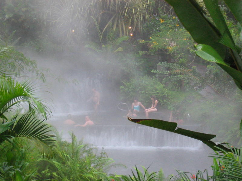 1519 - Arenal - Hot springs de Tabacon.JPG