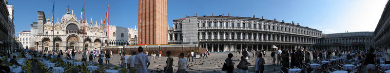 Venise - Saint-Marc - La Place - Pano.jpg