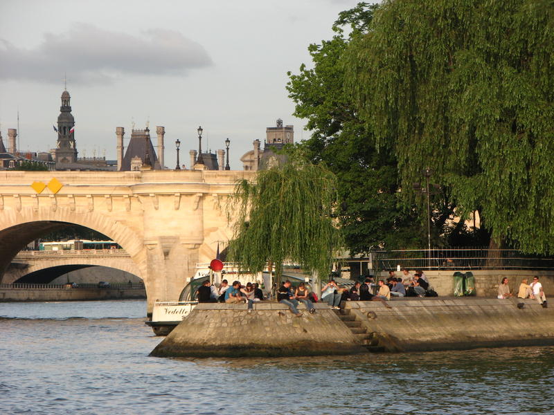 1906 - Paris - Promenade sur la Seine.JPG