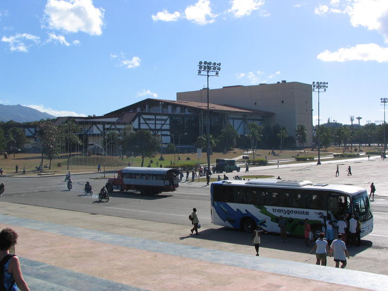 Cuba 155 - Santiago - Stade de baseball.jpg