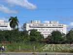 Cuba 165 - Santiago - Bloc avec vue sur le cimetierre.jpg