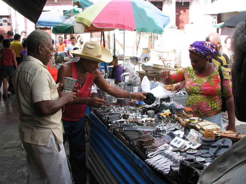 Cuba 265 - Santiago Centre-Ville - Transaction.jpg